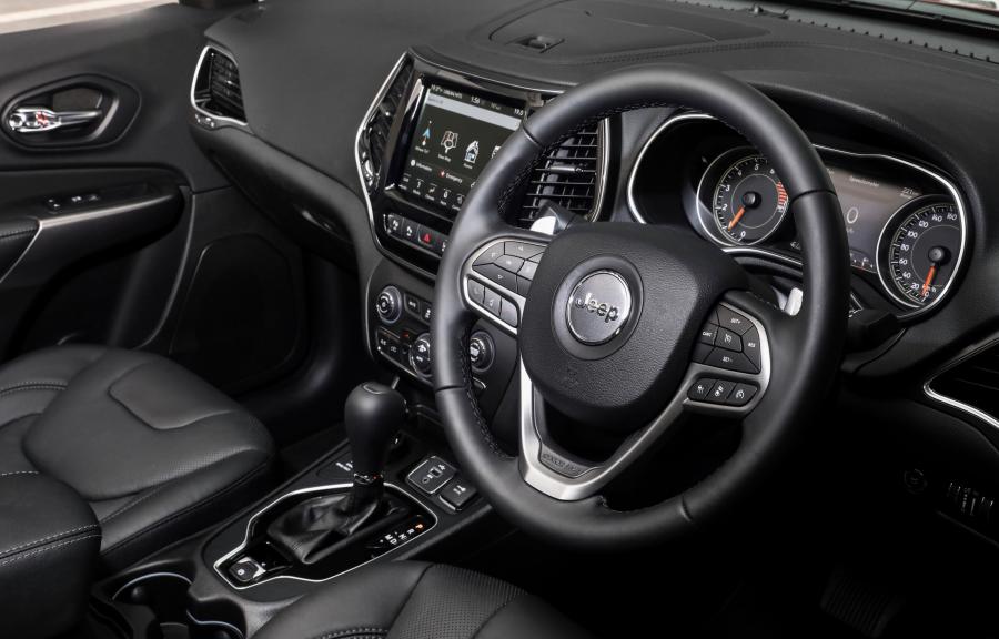 Интерьер Jeep Cherokee Limited (KL) 2018 года  (AU) (фото 30 из 31)